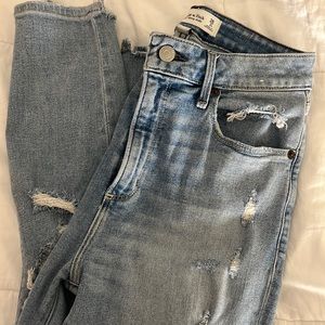 Abercrombie & Fitch Curve Love High Rise Super Skinny Ankle Jean 2R/26